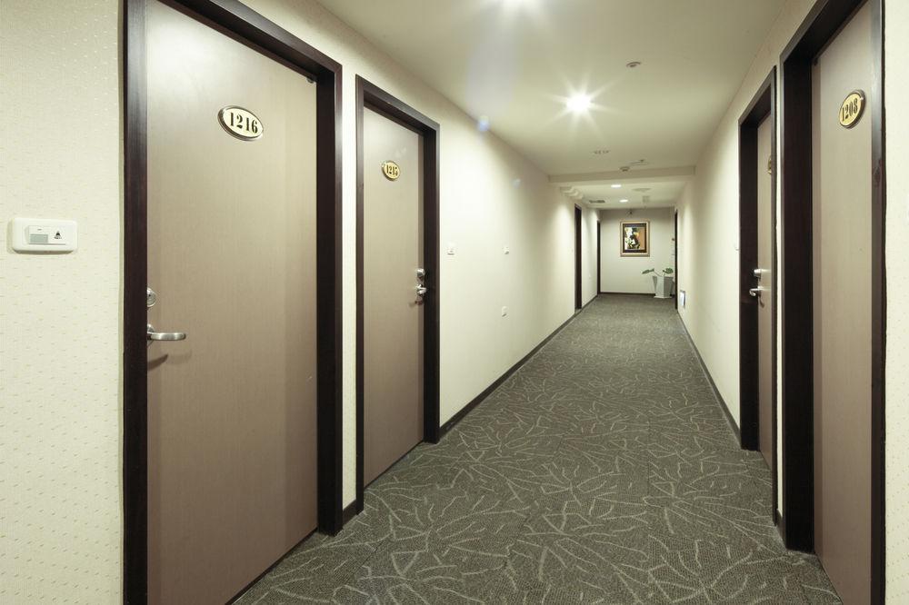 Lincoln Hotel Ταϊνάν Εξωτερικό φωτογραφία