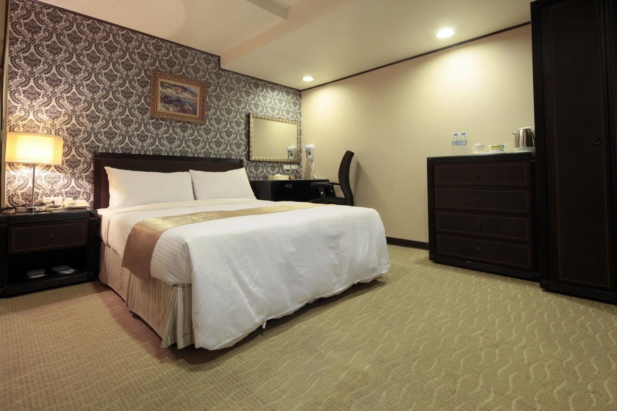 Lincoln Hotel Ταϊνάν Εξωτερικό φωτογραφία